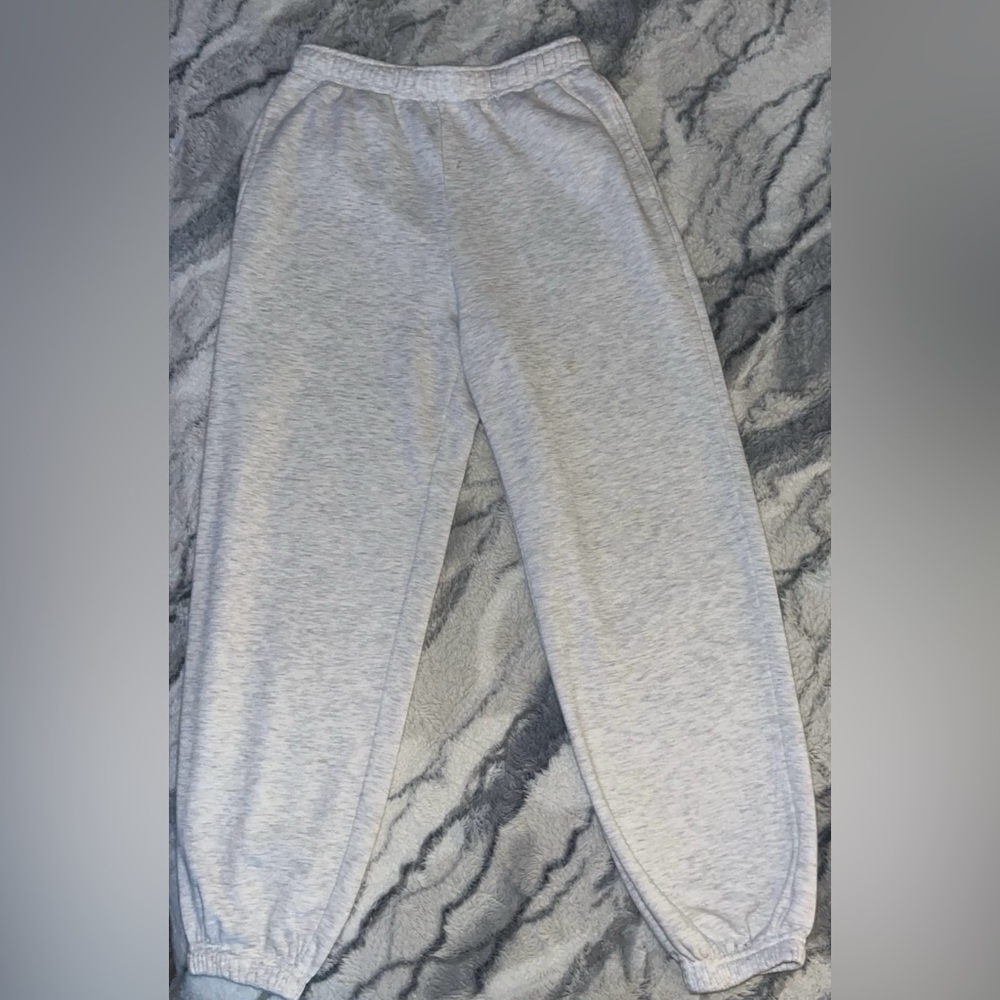 Women’s White Charlotte Russe Sweatpants